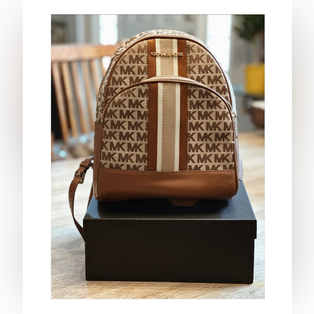 Michael Kors Abbey Medium Backpack